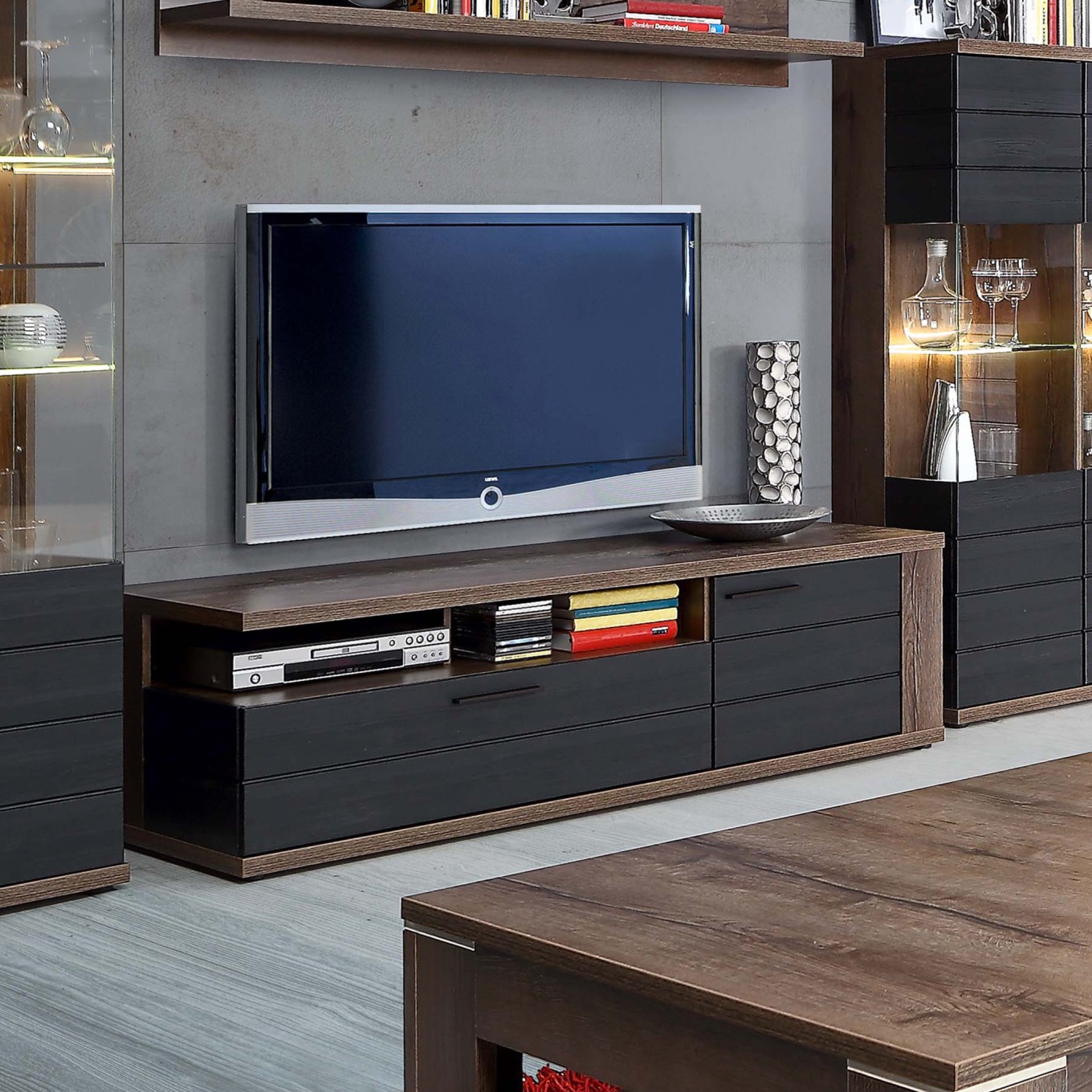 M�vel TV Lacjum
