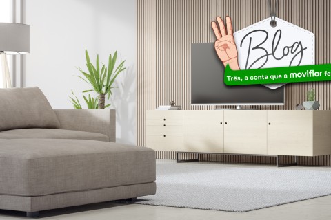 3 Diferentes combinações de tapete, sofá e móvel de TV: o essencial de uma sala de estar