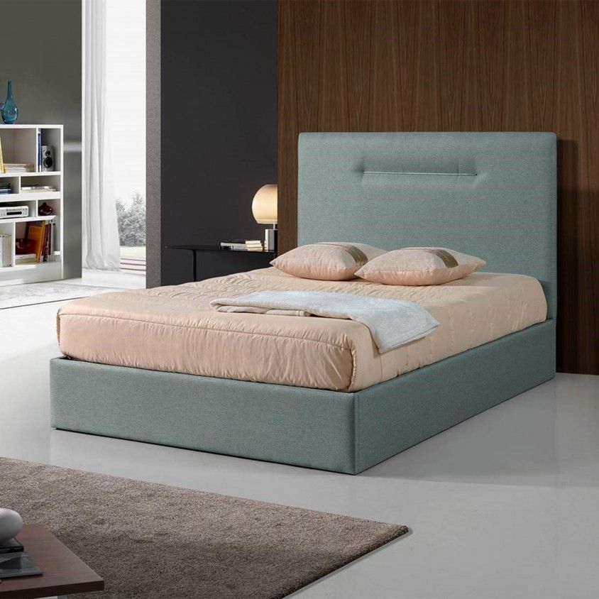 Cama estofada de casal revestida a tecido