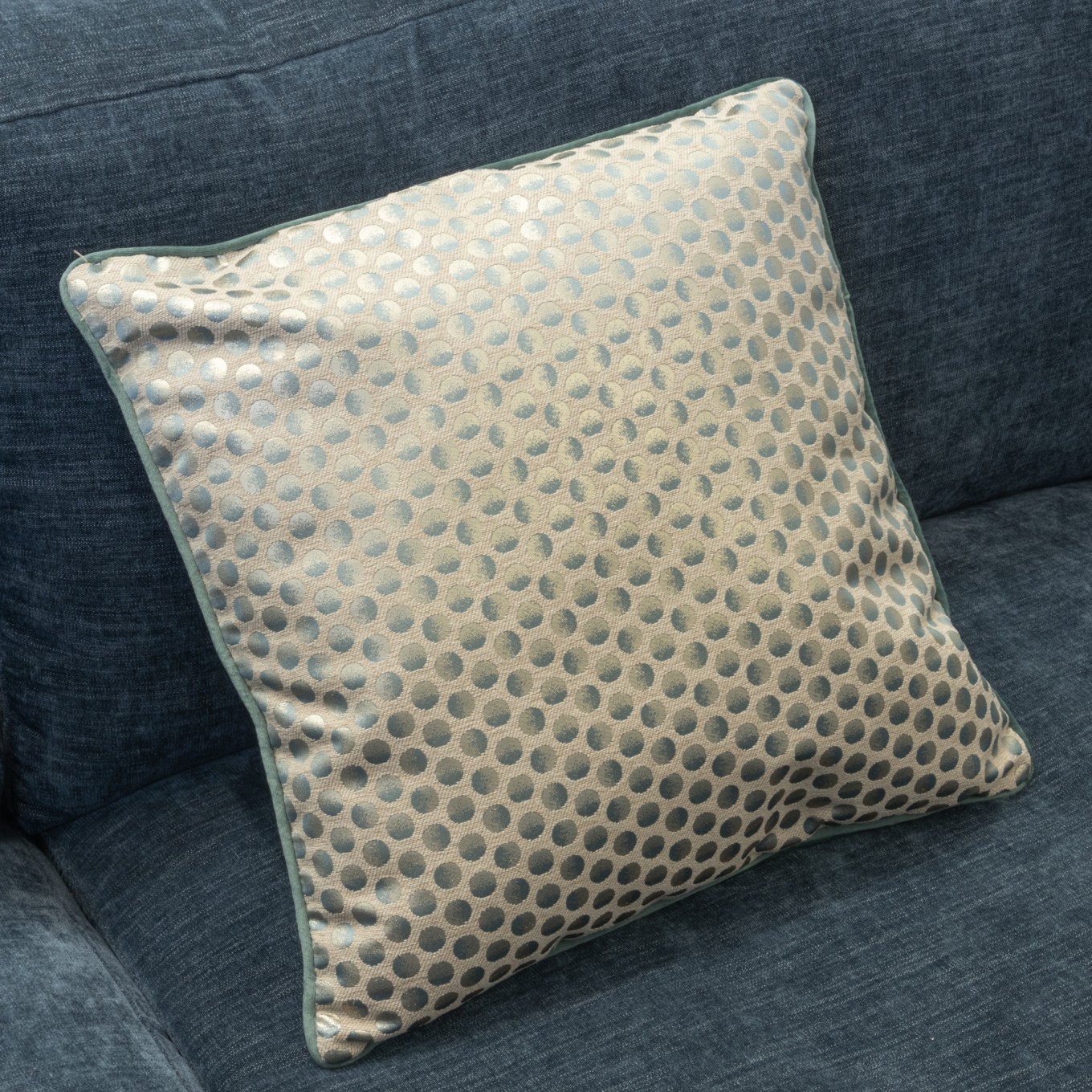 Almofada Jacquard Bolas