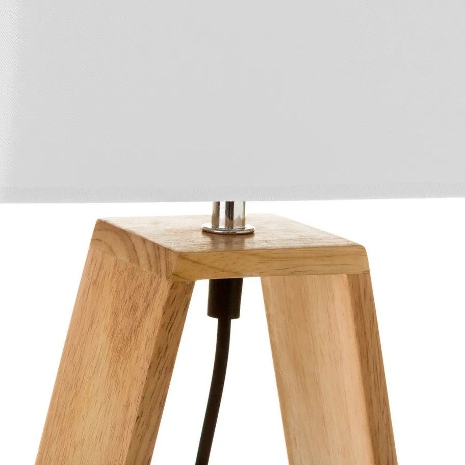 Candeeiro de Mesa com Base em Madeira e Abajur Branco