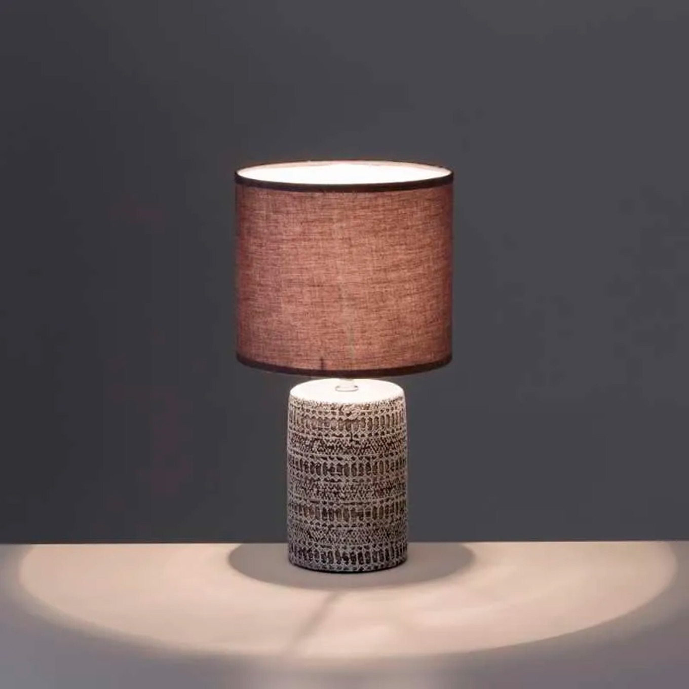 Candeeiro de Mesa Cimento com Abajur