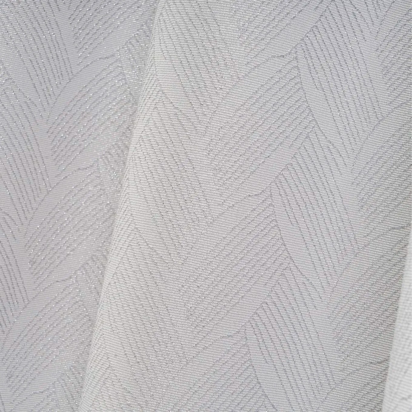 Cortina Jacquard & Fibra Brilhante Chuva