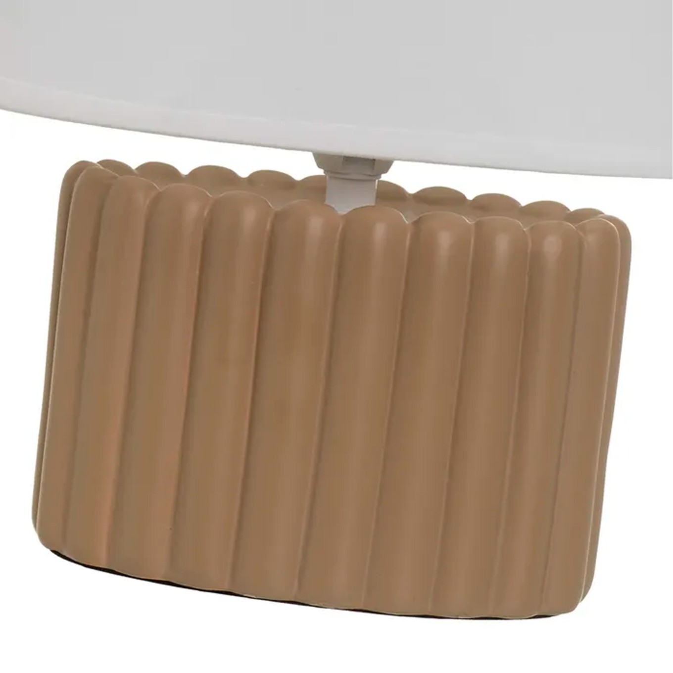 Candeeiro de Mesa em Cer�mica com Abajur 20x11x27cm