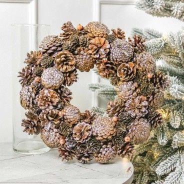 Coroa com Pinhas 34cm