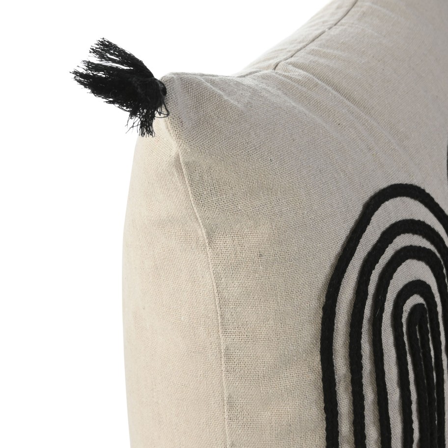 Almofada Bege com Aplica��es Algod�o 420g 45x45