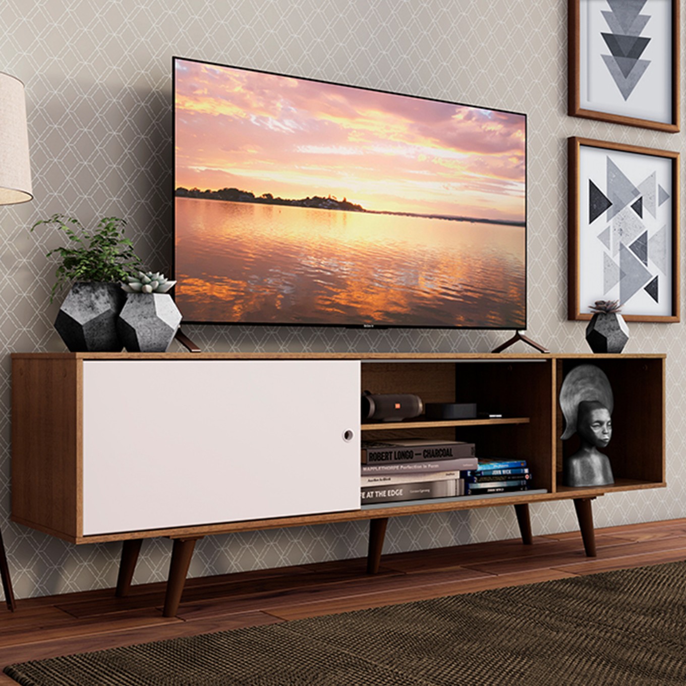 M�vel TV Tender