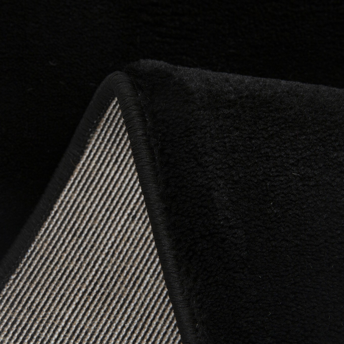 Tapete Agra 232 Preto